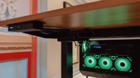 一桌搞定电竞房!联力电竞桌自带PC机箱 PS5/NS2支架